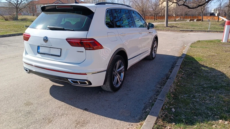 VW Tiguan R Line, снимка 17 - Автомобили и джипове - 49434761