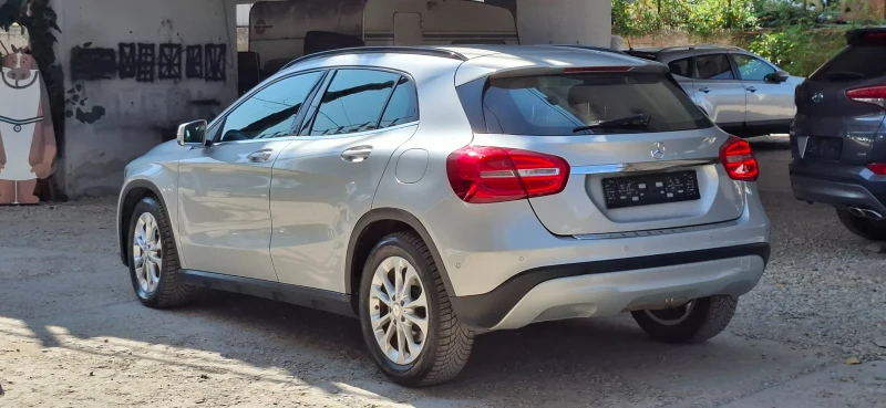 Mercedes-Benz GLA 200 2.2 136 Топ  4matic, снимка 5 - Автомобили и джипове - 51640651