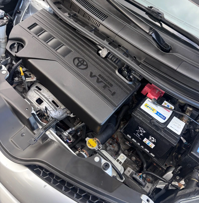 Toyota Urban Cruiser 1.3i, снимка 13 - Автомобили и джипове - 52212961