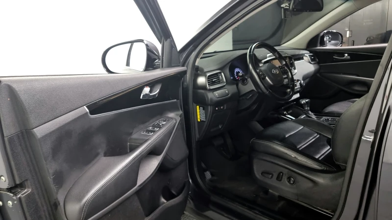 Kia Sorento 4x4 / NOBLESSE / ПЪЛНА СЕРВИЗНА ИСТОРИЯ !!!, снимка 7 - Автомобили и джипове - 52617635