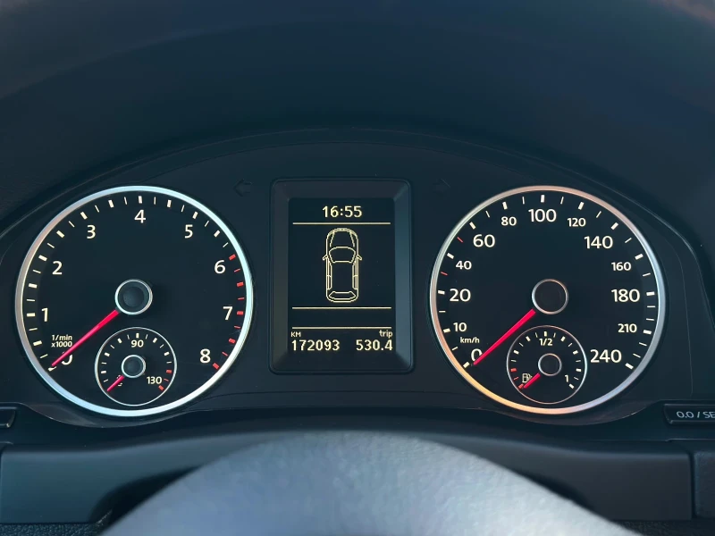 VW Tiguan, снимка 15 - Автомобили и джипове - 53264297