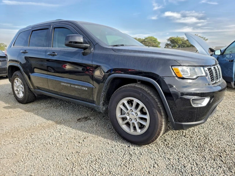 Jeep Grand cherokee LAREDO, снимка 3 - Автомобили и джипове - 53396398