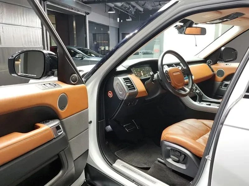 Land Rover Range Rover Sport, снимка 10 - Автомобили и джипове - 56690447