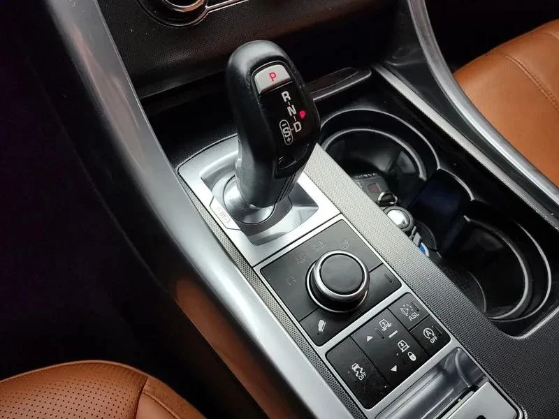 Land Rover Range Rover Sport, снимка 9 - Автомобили и джипове - 56690447