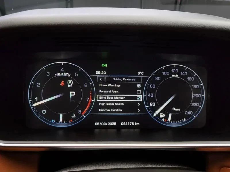 Land Rover Range Rover Sport, снимка 8 - Автомобили и джипове - 56690447