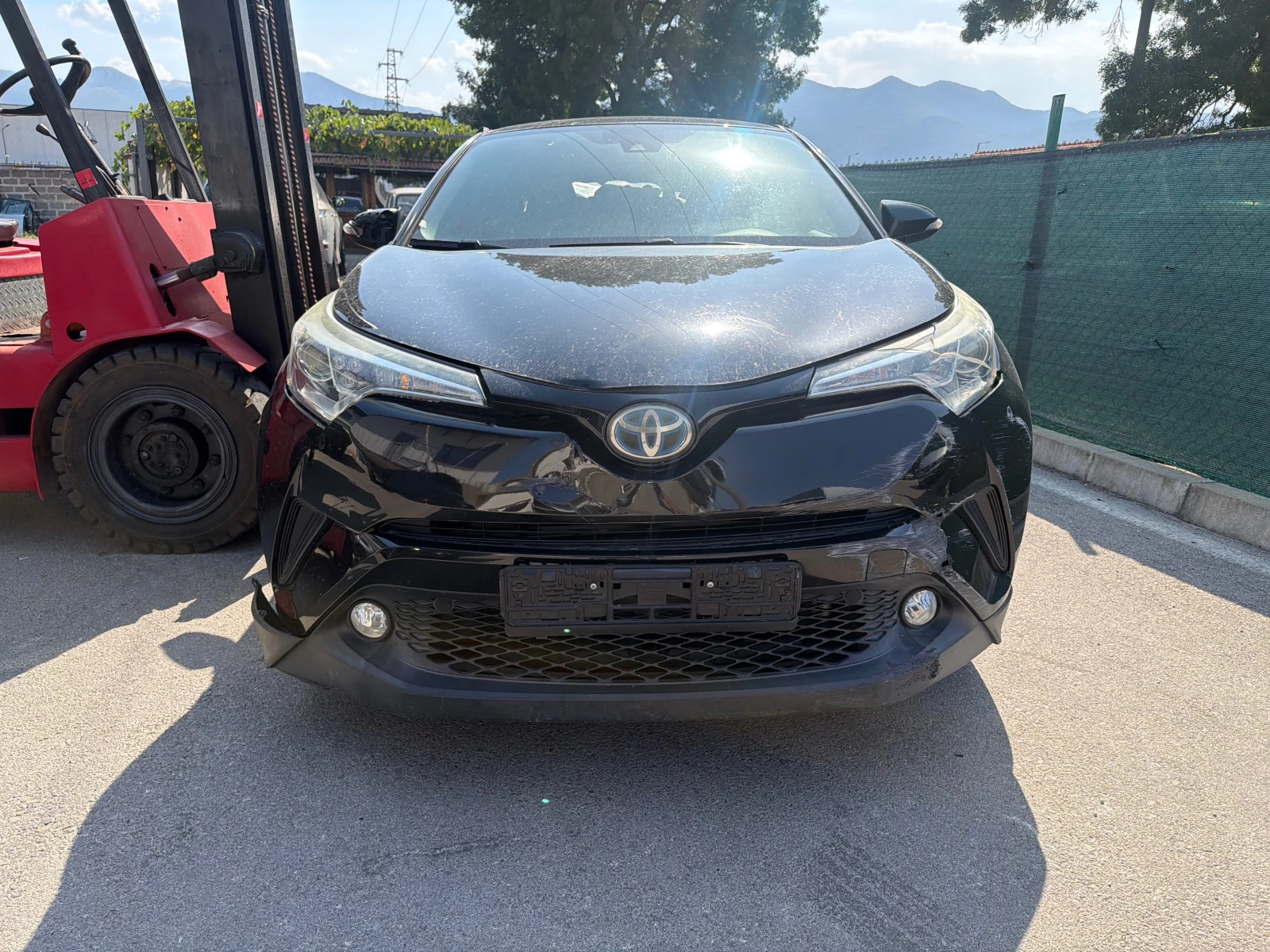Toyota C-HR 1.8-2.0-Хибрид , снимка 3 - Автомобили и джипове - 55934049