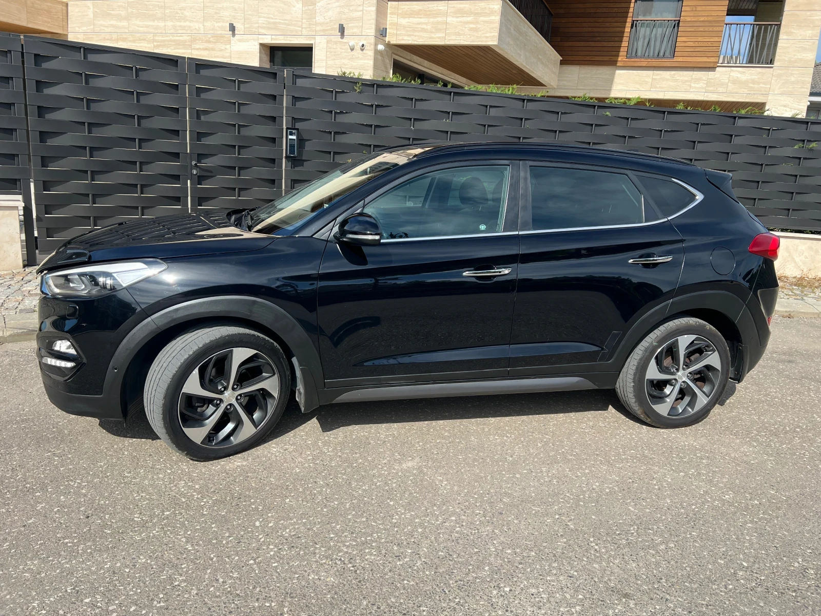 Hyundai Tucson FULL 185к.с - изображение 5