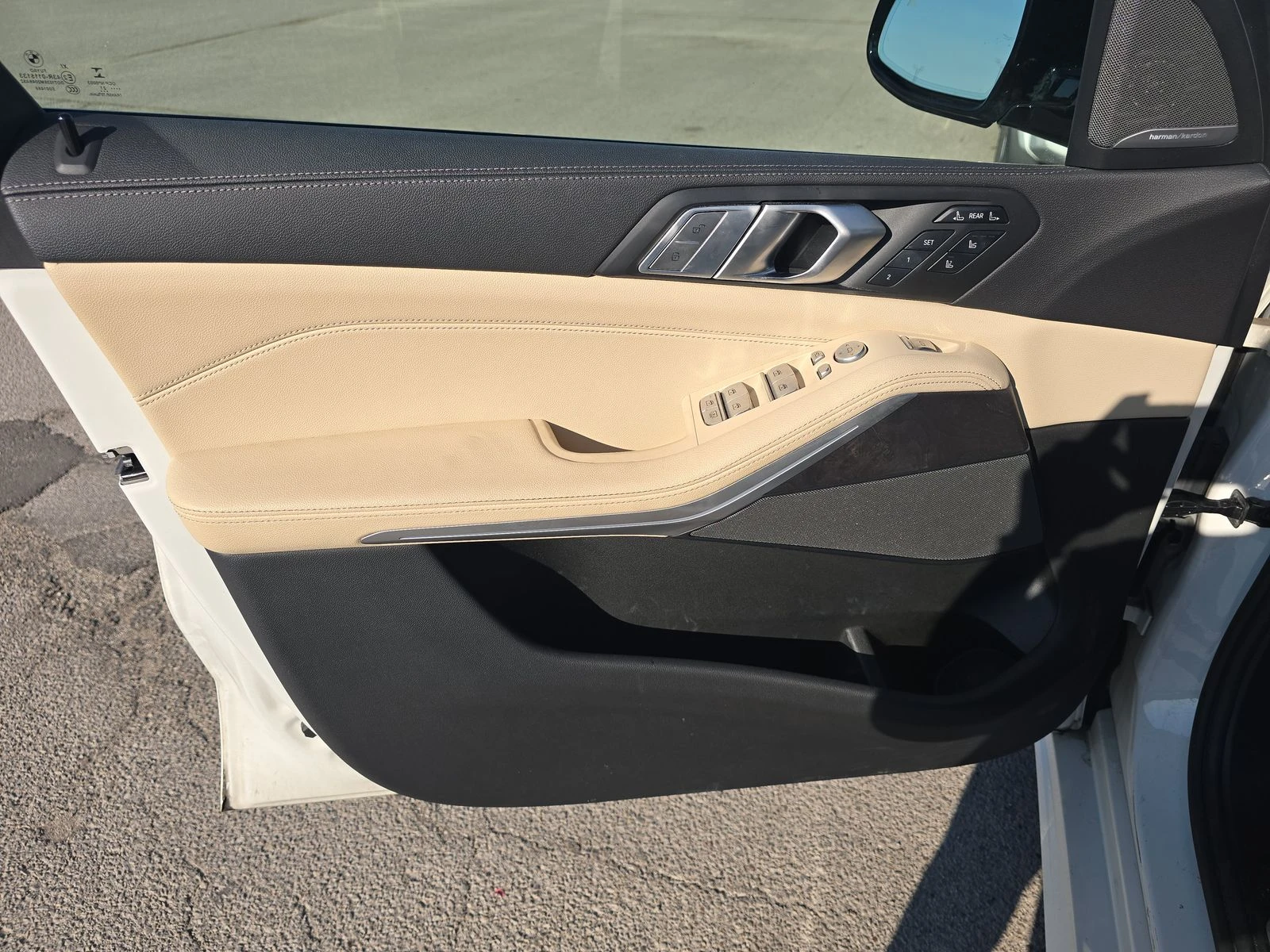 BMW X7 XDRIVE40I (M-Pack) Обдух* H/K* Масаж* 360* Head-Up - изображение 7