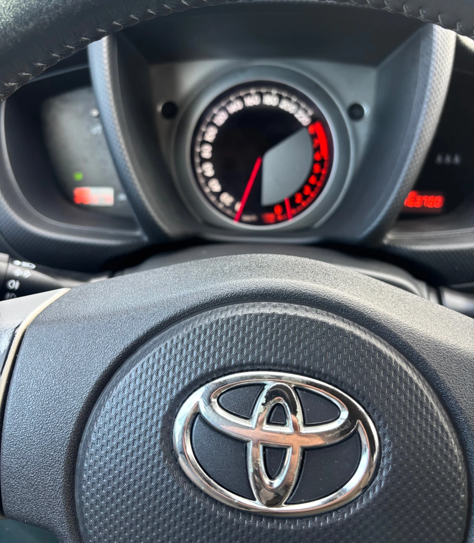 Toyota Urban Cruiser 1.3i | Mobile.bg   15