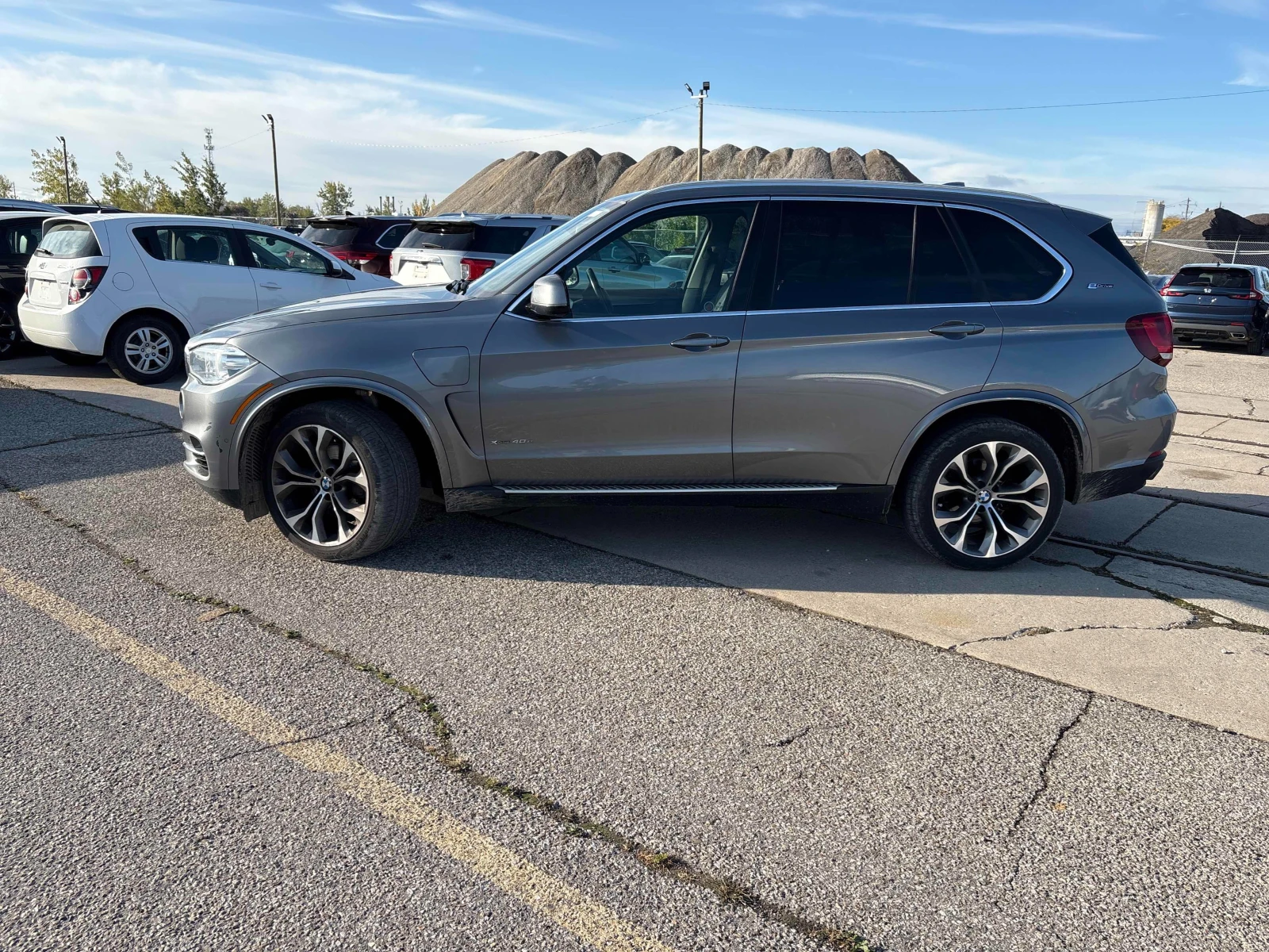 BMW X5 XDRIVE40E CARFAX АВТО КРЕДИТ - изображение 2