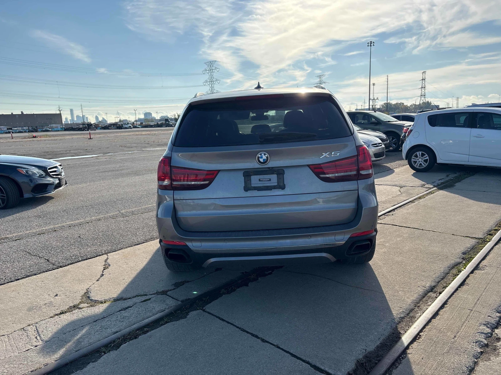 BMW X5 XDRIVE40E CARFAX АВТО КРЕДИТ - изображение 4