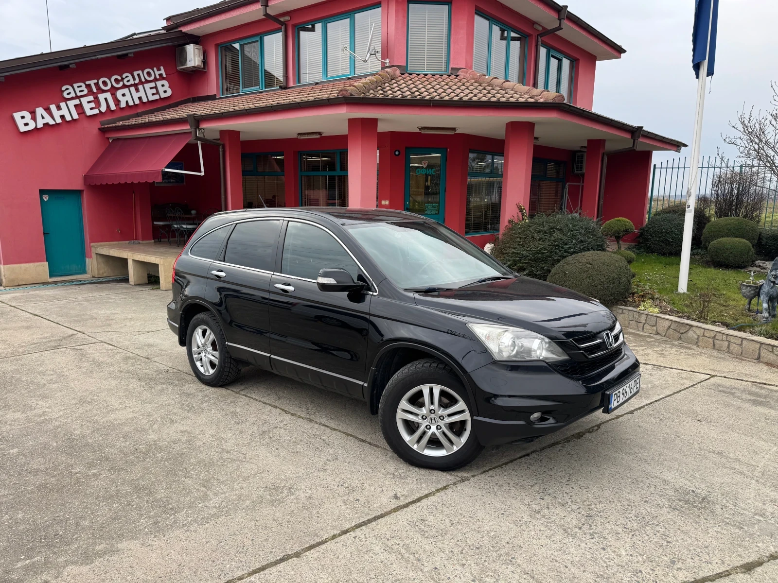 Honda Cr-v 2.2 i-DTEC* Автоматик - изображение 2