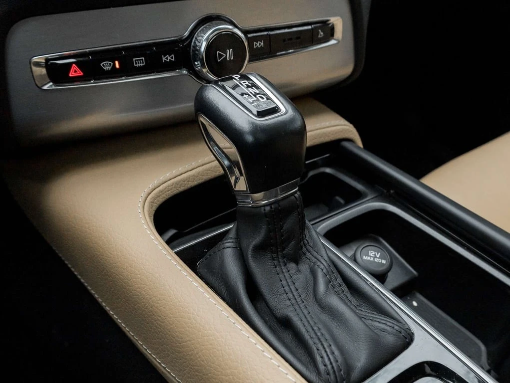 Volvo Xc90 * Momentum * CARFAX * ���� �� �� | Mobile.bg � ����������� 14