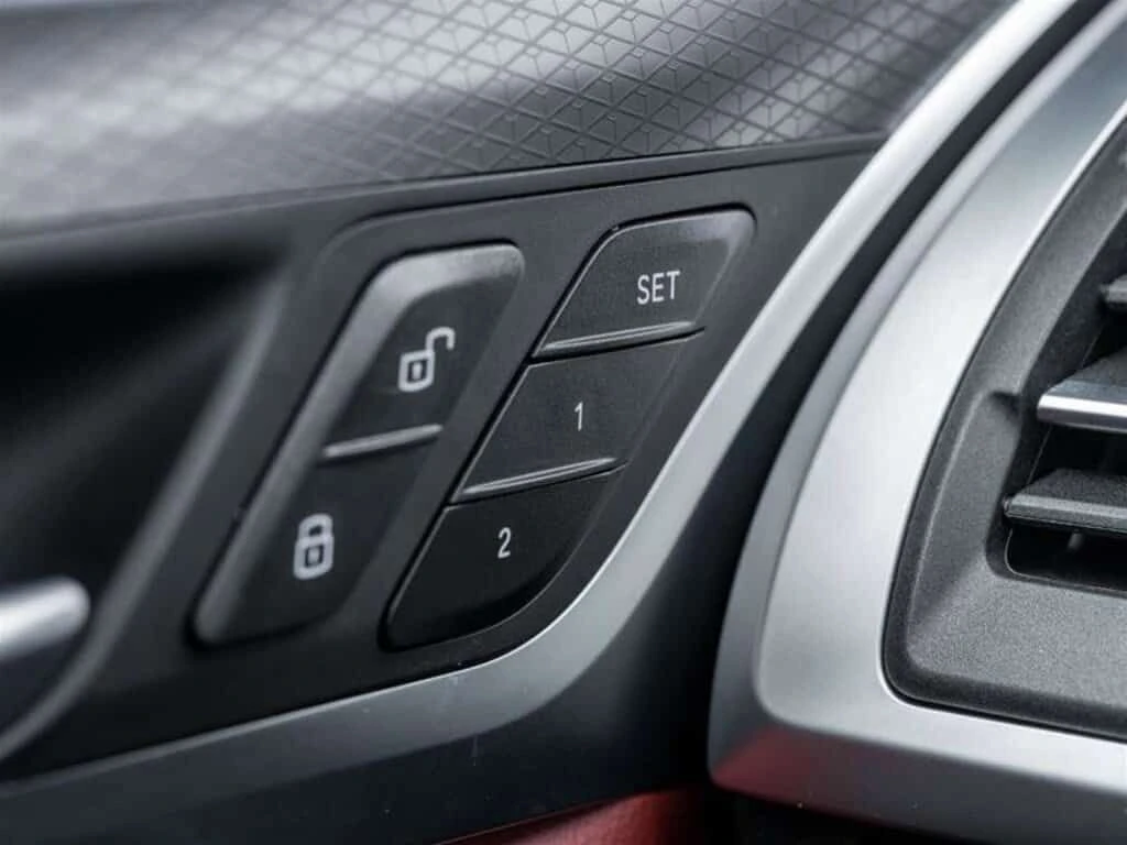 BMW X3 * xDrive30i/PremEssential/MSport/CleanCarFax/1Owne, снимка 8 - Автомобили и джипове - 53760120