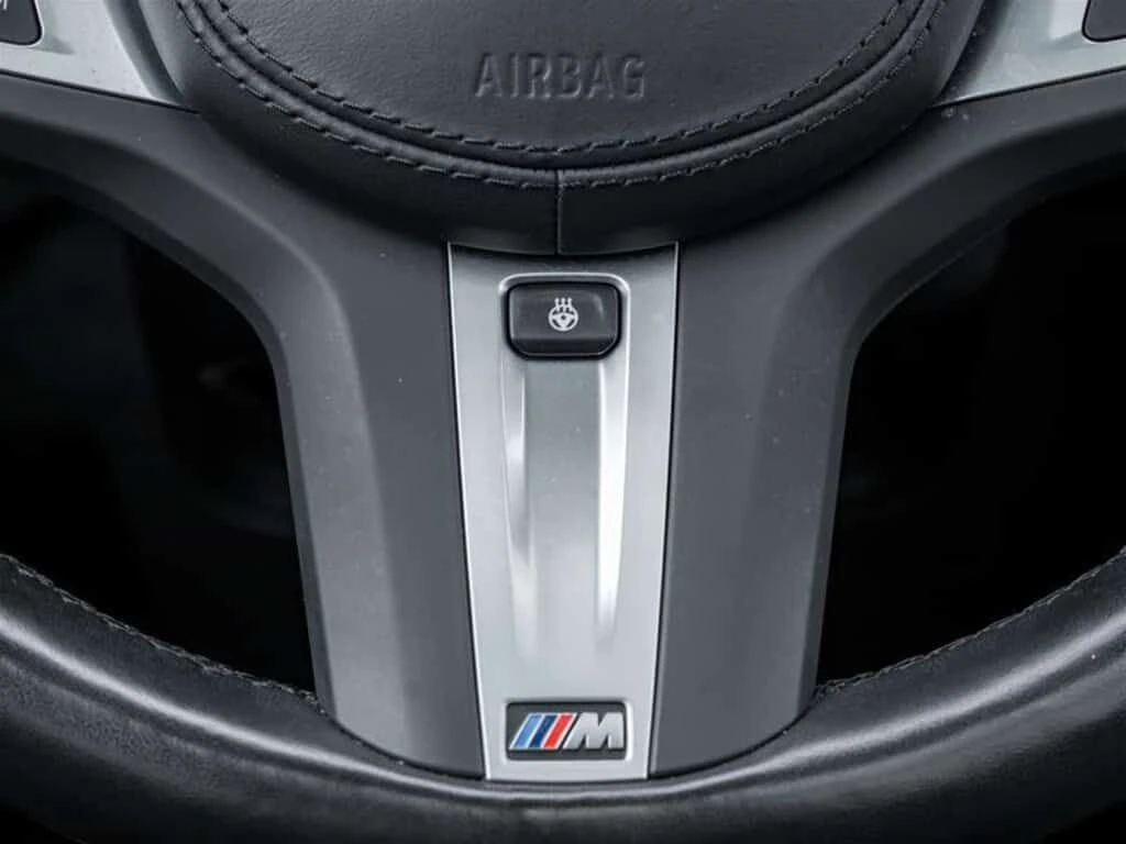 BMW X3 * xDrive30i/PremEssential/MSport/CleanCarFax/1Owne, снимка 11 - Автомобили и джипове - 53760120