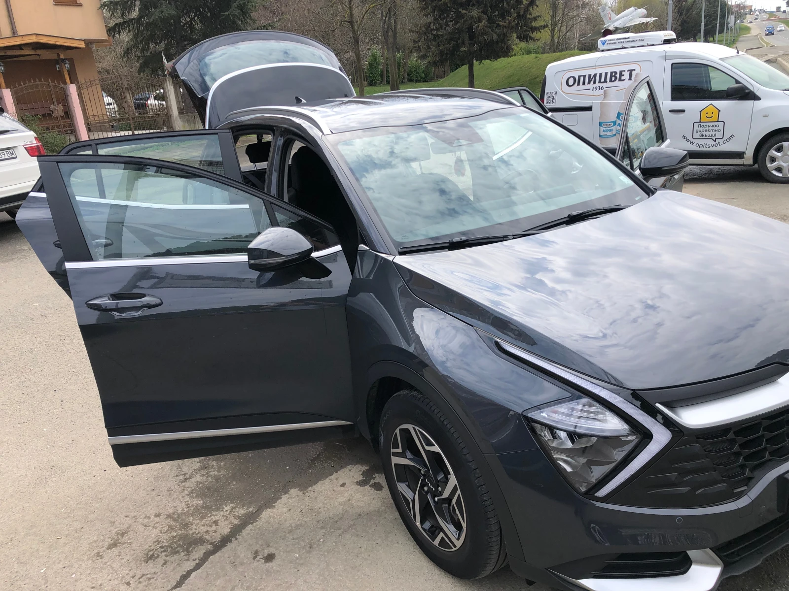 Kia Sportage 1.6D MHEV, снимка 5 - Автомобили и джипове - 54045395