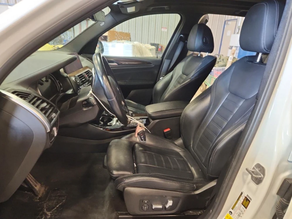 BMW X3 АВТОКРЕДИТ* ЦЕНА БЕЗ АНАЛОГ* , снимка 7 - Автомобили и джипове - 54166618