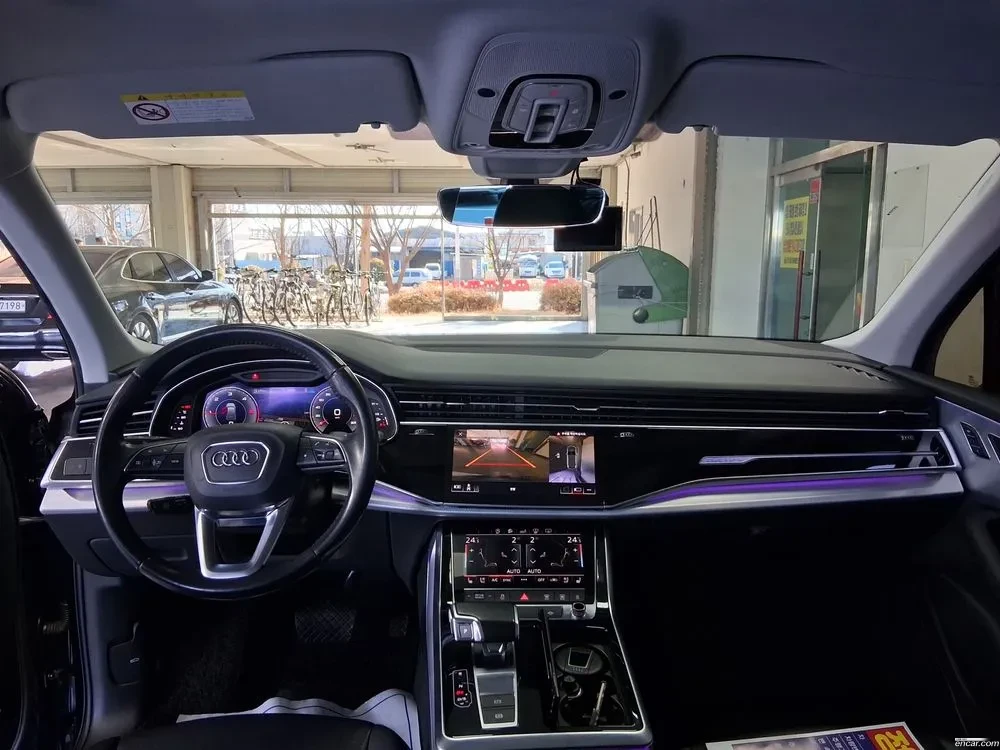 Audi Q7 MATRIX* DISTRONIK* PANO* ОБДУХ* КРАЙНА ЦЕНА, снимка 5 - Автомобили и джипове - 54171771