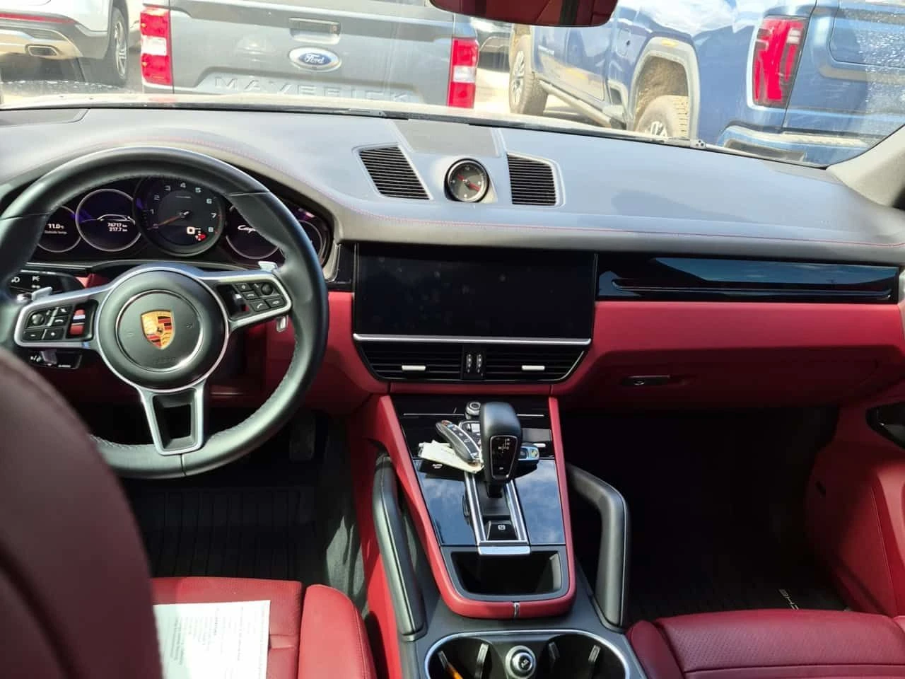 Porsche Cayenne * CARFAX * ЧЕРВЕН САЛОН * 2 КЛЮЧА * , снимка 10 - Автомобили и джипове - 54510963