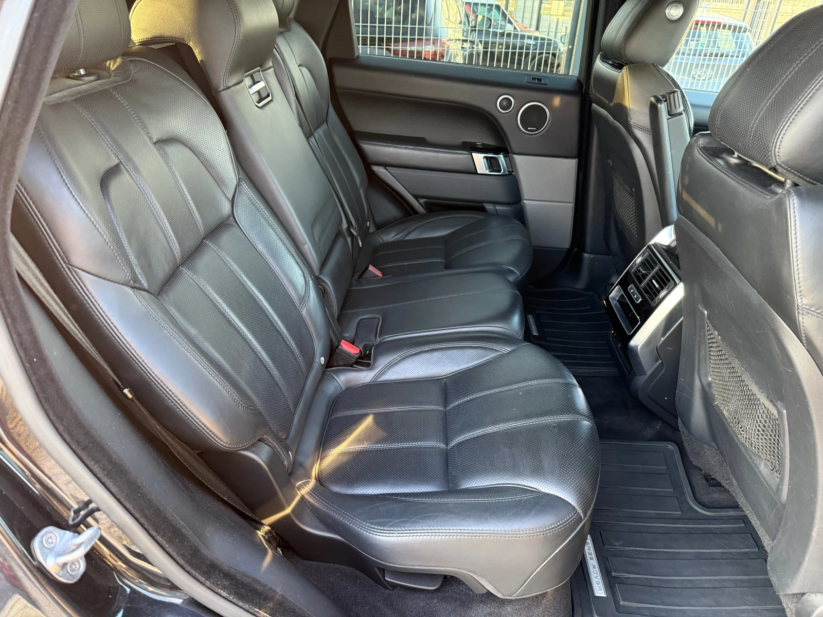 Land Rover Range Rover Sport 5.0i* 517к.с* 2016* 177.000* СЕРВИЗНА ИСТОРИЯ* FUL, снимка 11 - Автомобили и джипове - 54796207