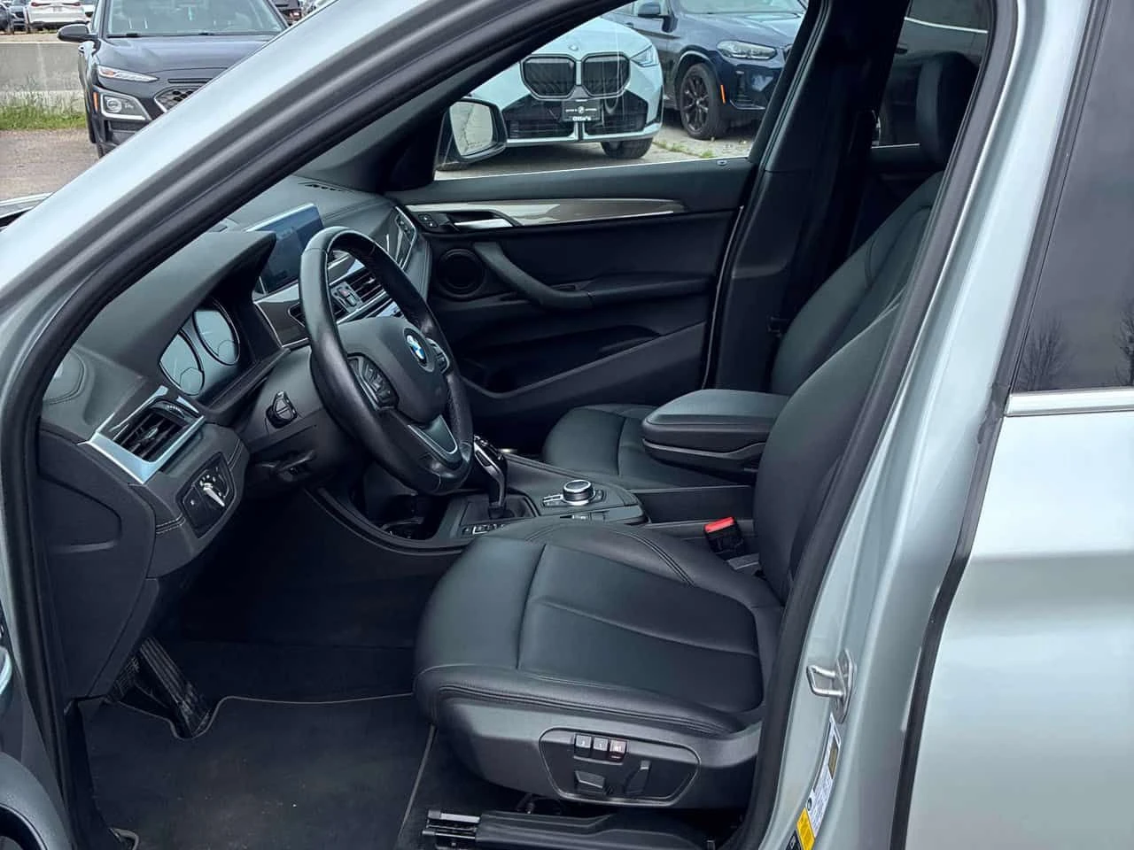 BMW X1 xDrive28i| PANO| ПОДГРЕВИ| ПАМЕТ| , снимка 12 - Автомобили и джипове - 55047394