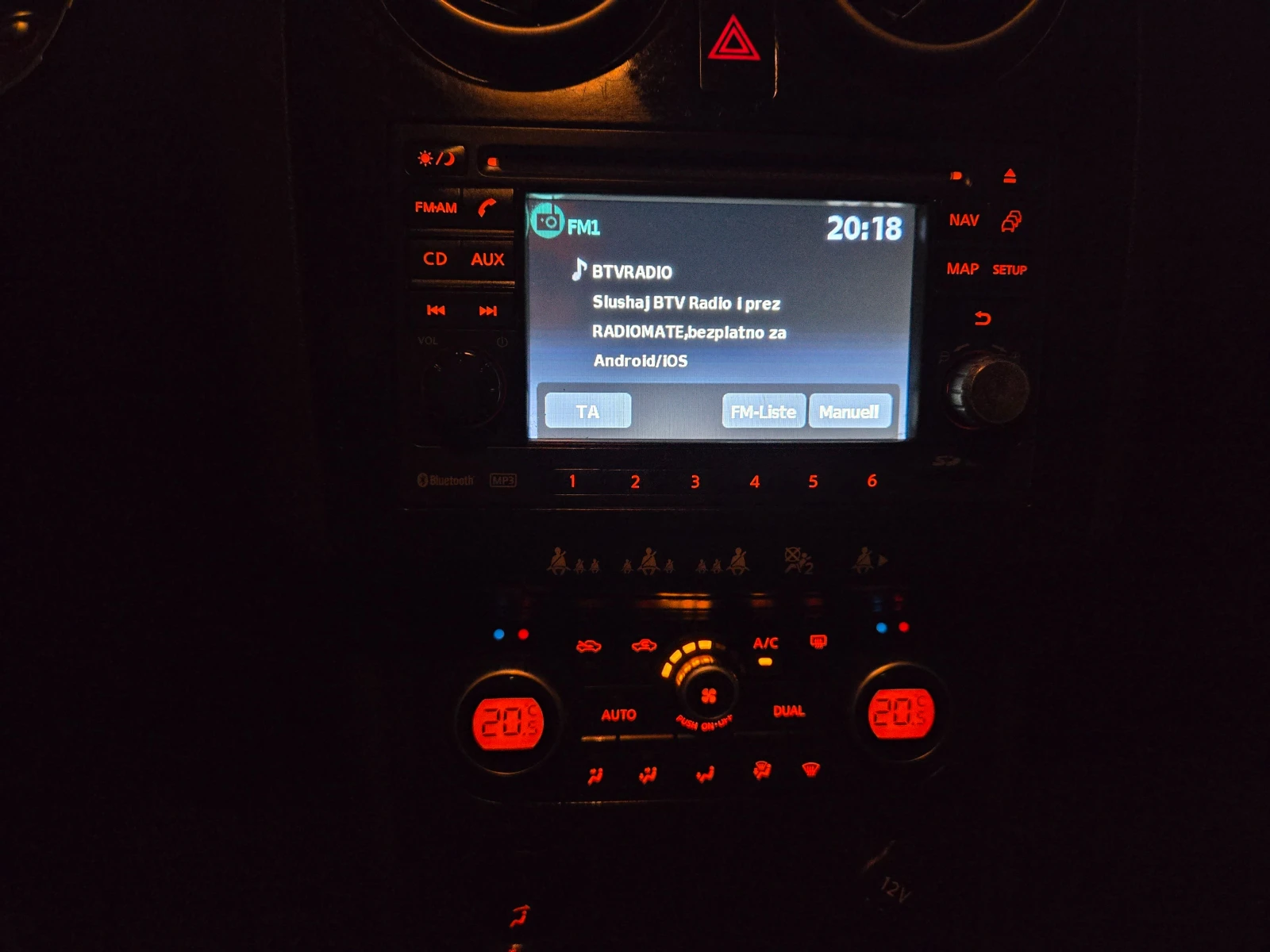 Nissan Qashqai 1.5 DCI Германия Нави Кожа Панорама Ксенон Keyless, снимка 13 - Автомобили и джипове - 55533644