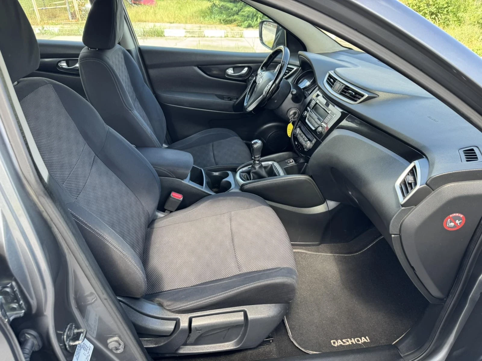 Nissan Qashqai Нов внос италия, снимка 12 - Автомобили и джипове - 55970902