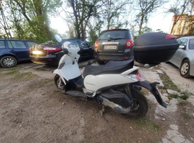 Aprilia Scarabeo 300i  , снимка 3 - Мотоциклети и мототехника - 40550067