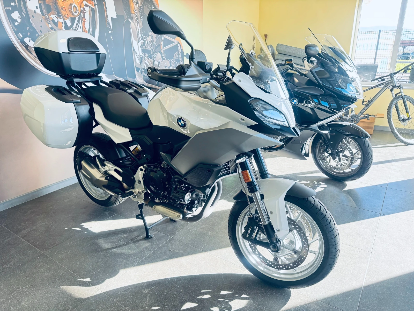 BMW F F 900 XR Внос от Швейцария