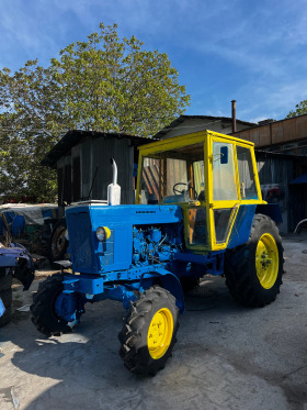 Трактор Болгар, снимка 1 - Селскостопанска техника - 45546629