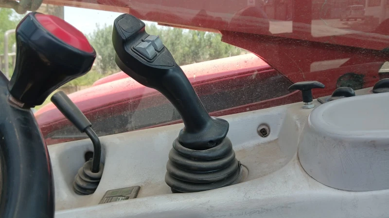 Телескопични товарачи Manitou MLT 741 120 LSU Turbo, снимка 4 - Индустриална техника - 49370526