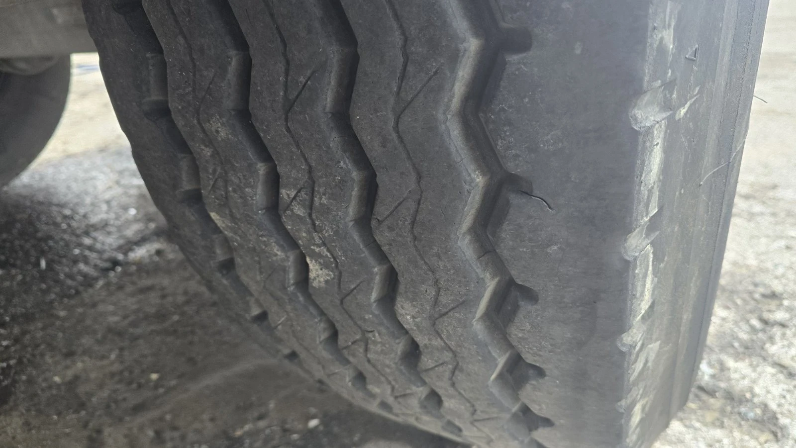 Полуремарке Koegel 26 куб. / термоизолирана, снимка 16 - Ремаркета - 54019210