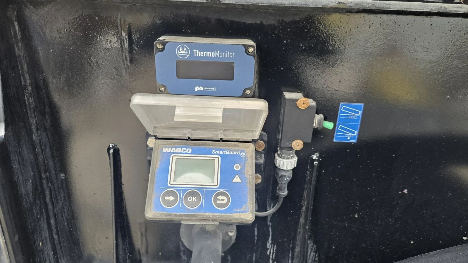 Полуремарке Koegel 26 куб. / термоизолирана, снимка 11 - Ремаркета - 54019210