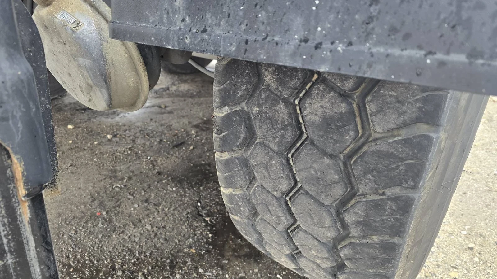 Полуремарке Koegel 26 куб. / термоизолирана, снимка 13 - Ремаркета - 54019210