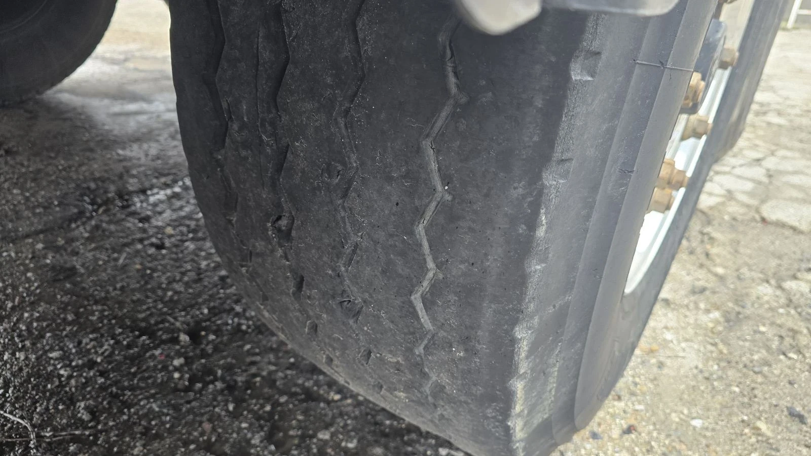 Полуремарке Koegel 26 куб. / термоизолирана, снимка 14 - Ремаркета - 54019210