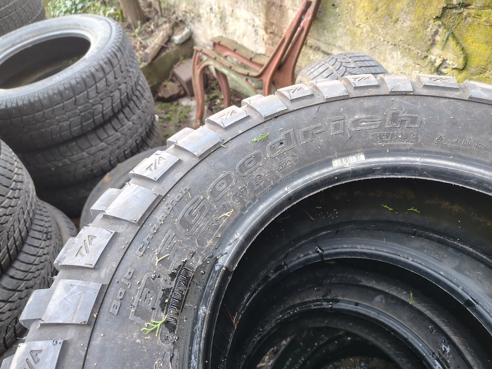 Гуми Всесезонни 255/75R17, снимка 4 - Гуми и джанти - 55837252
