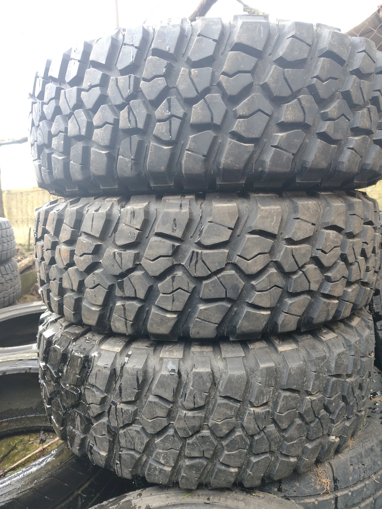 Гуми Всесезонни 255/75R17, снимка 2 - Гуми и джанти - 55837252