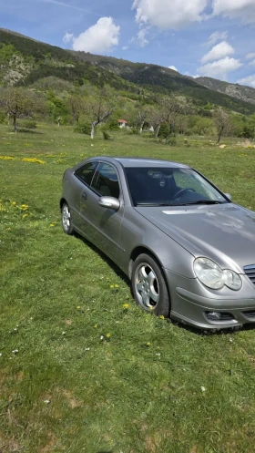 Mercedes-Benz C 180, снимка 3