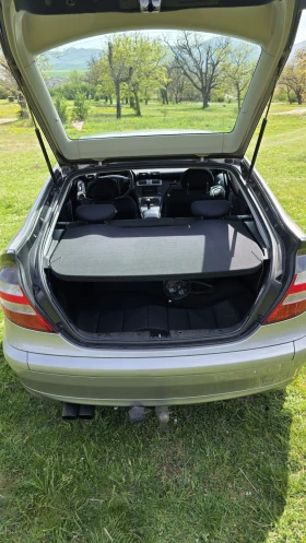 Mercedes-Benz C 180, снимка 13