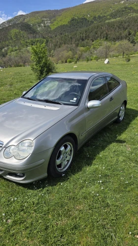 Mercedes-Benz C 180, снимка 4