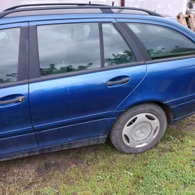 Mercedes-Benz C 220, снимка 11