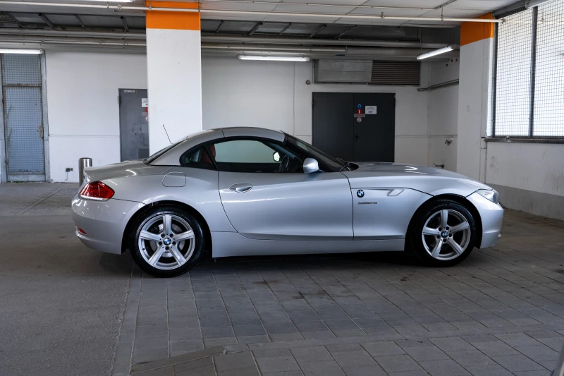 BMW Z4 sDrive23i, снимка 2 - Автомобили и джипове - 47236511