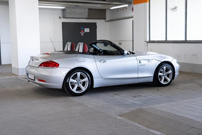 BMW Z4 sDrive23i, снимка 11 - Автомобили и джипове - 47236511