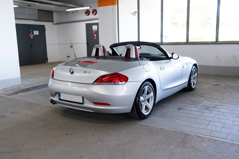 BMW Z4 sDrive23i, снимка 10 - Автомобили и джипове - 47236511