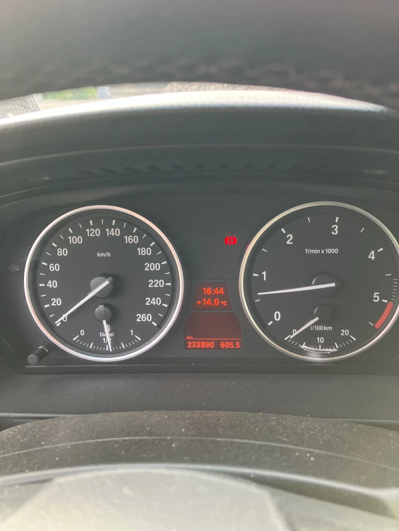 BMW 530 530 D Xdrive, снимка 8 - Автомобили и джипове - 47415786