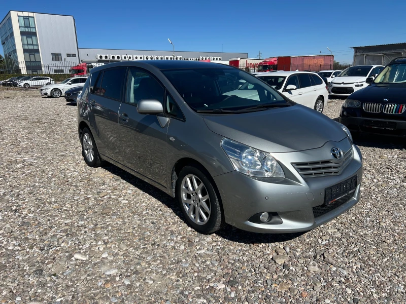 Toyota Verso 2.0 D4D FUL , ПАНОРАМА, снимка 3 - Автомобили и джипове - 47421454