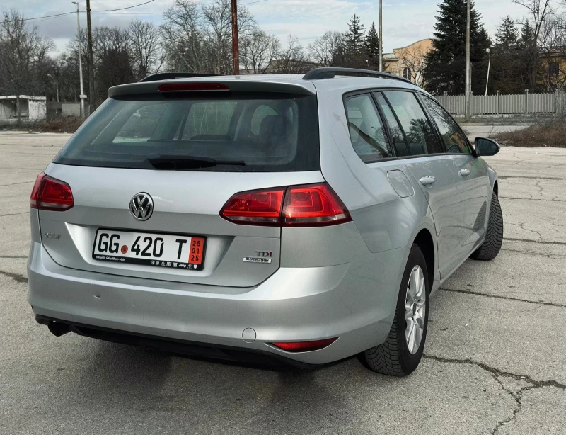 VW Golf 1.6 TDi Bluemotion, снимка 7 - Автомобили и джипове - 48770869