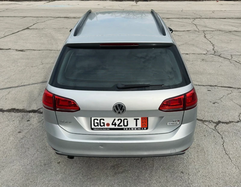 VW Golf 1.6 TDi Bluemotion, снимка 8 - Автомобили и джипове - 48770869