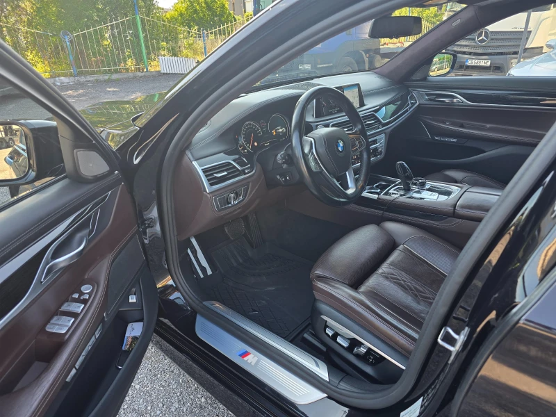 BMW 750 750 Xdrve, снимка 5 - Автомобили и джипове - 50845536