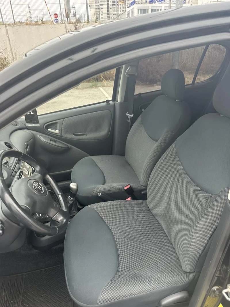 Toyota Yaris УНИКАТ!!, снимка 10 - Автомобили и джипове - 52420572